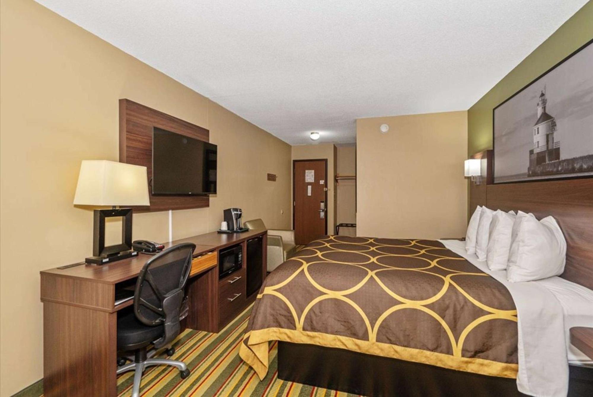 Super 8 By Wyndham Superior Wi Hotel Kültér fotó