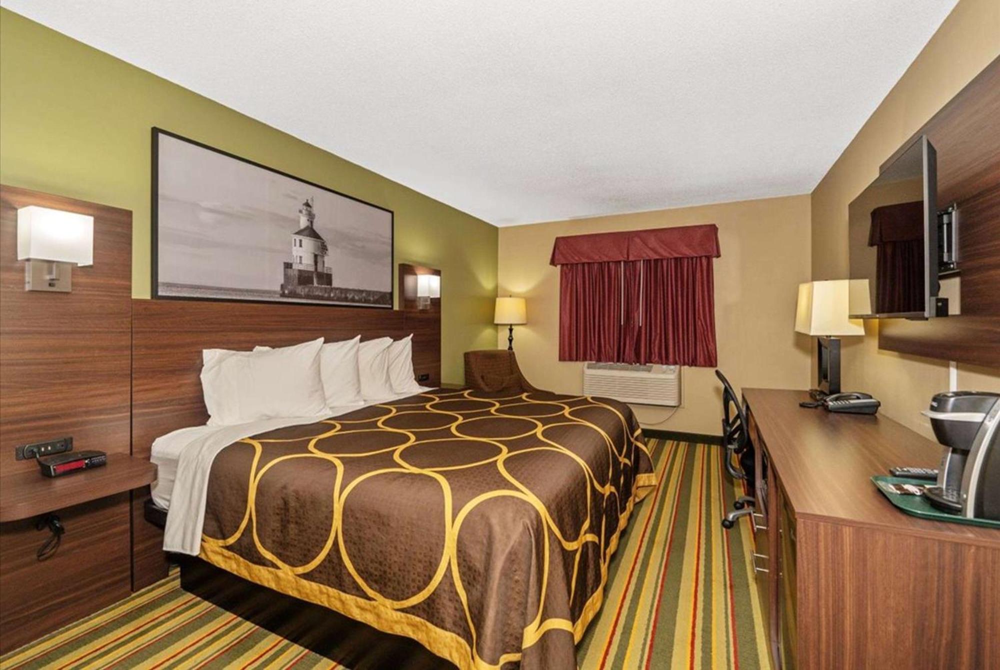 Super 8 By Wyndham Superior Wi Hotel Kültér fotó